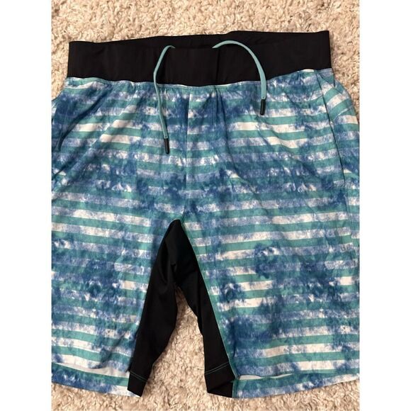 Nice Lululemon athletica athletic Mens T.H.E. Short 9" *Lined Blue Size Large Go - Picture 2 of 7